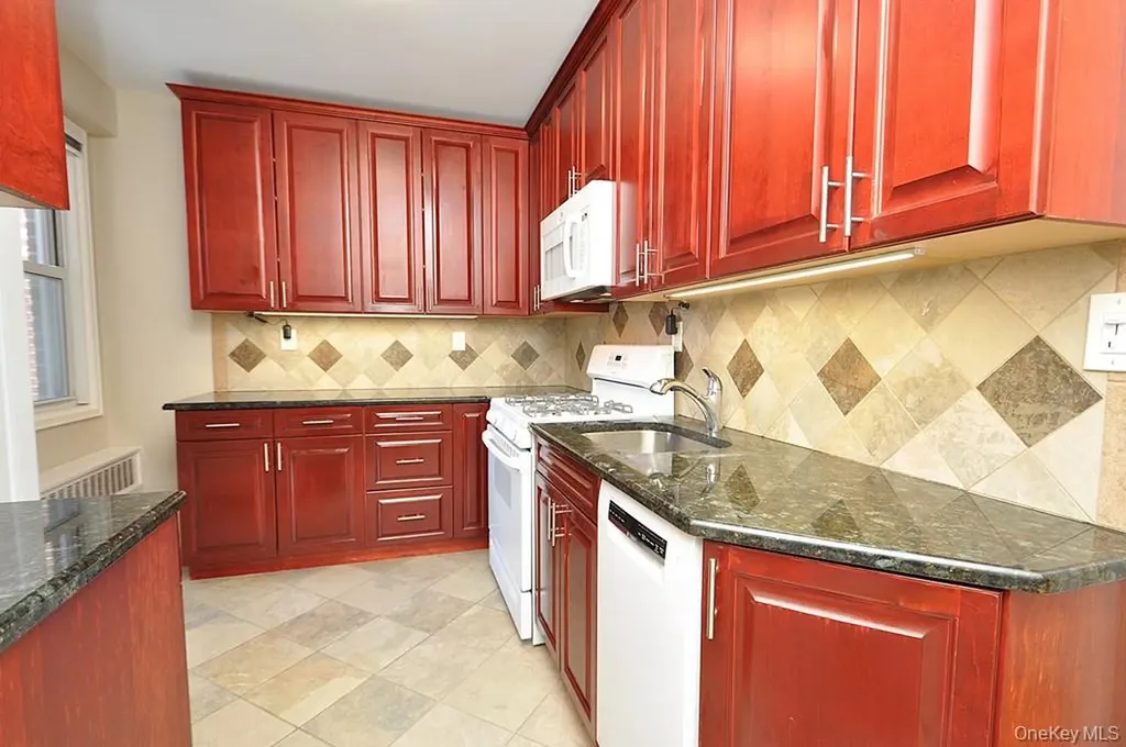 260 Garth Road Scarsdale NY 10583