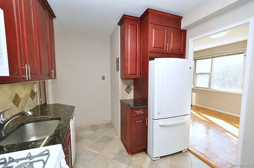 260 Garth Road Scarsdale NY 10583