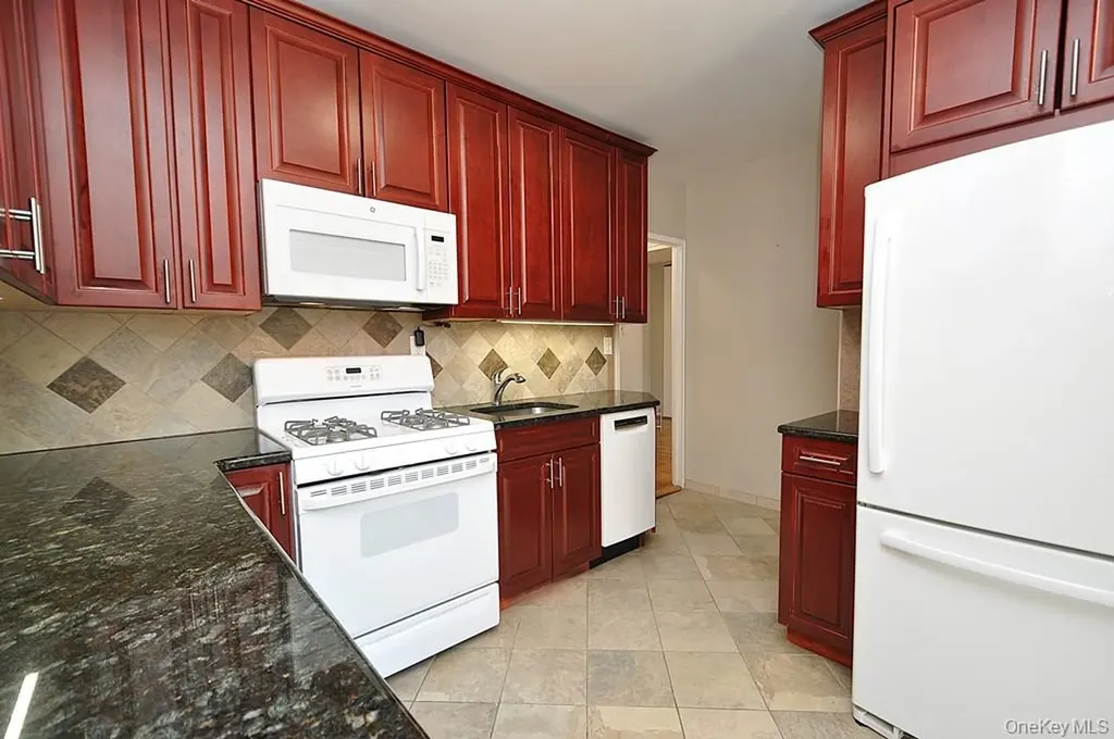260 Garth Road Scarsdale NY 10583