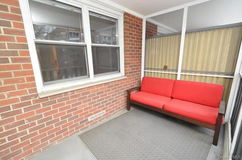 260 Garth Road Scarsdale NY 10583