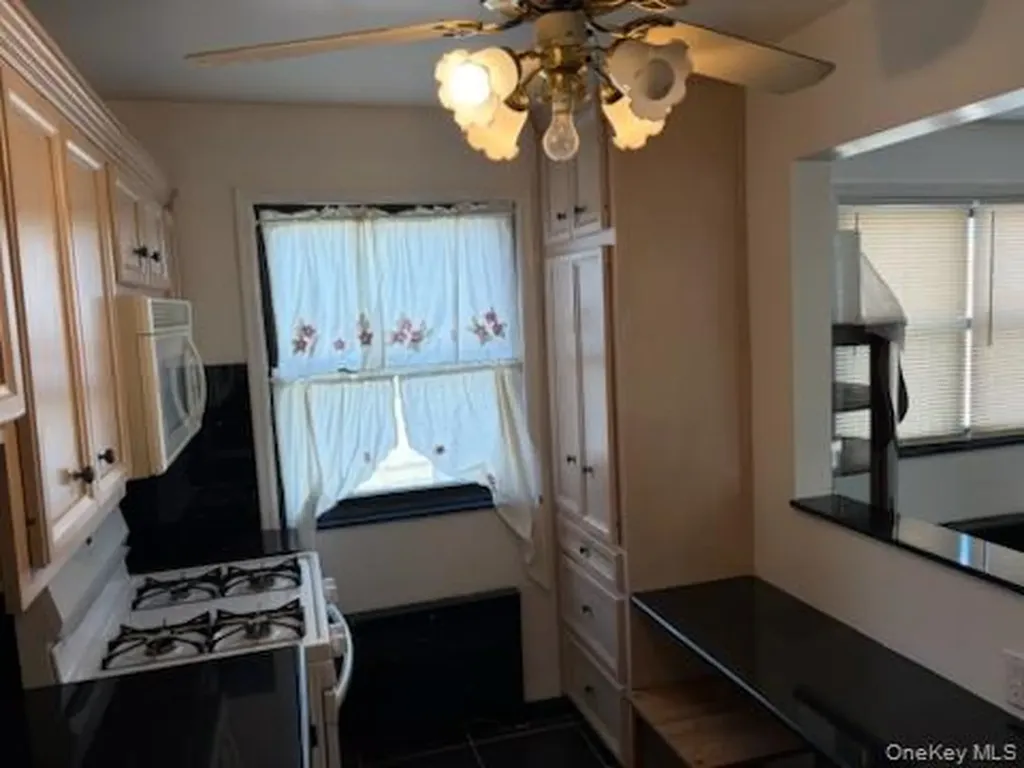 8017 156th Avenue Howard Beach NY 11414