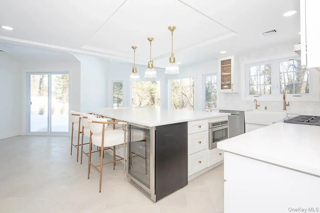 22 Peppermill Lane Dix Hills NY 11746