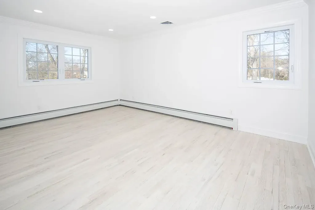 22 Peppermill Lane Dix Hills NY 11746