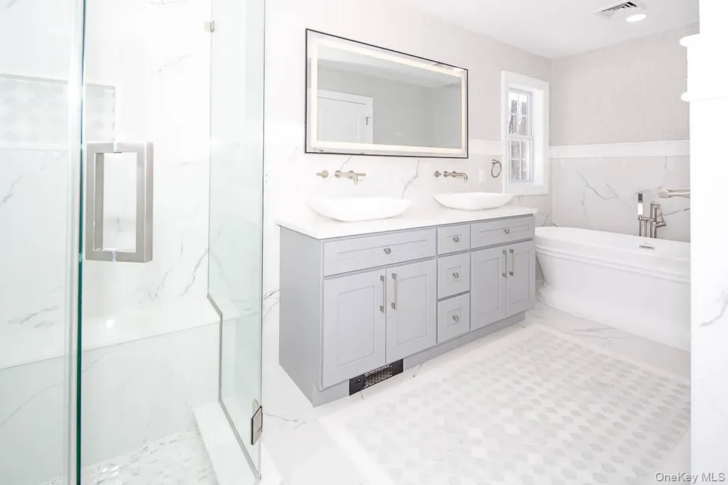22 Peppermill Lane Dix Hills NY 11746