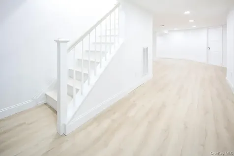 22 Peppermill Lane Dix Hills NY 11746