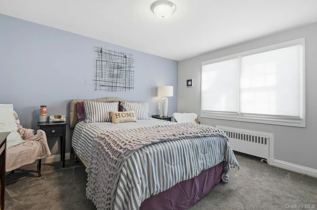 6 Beverly Parkway Freeport NY 11520