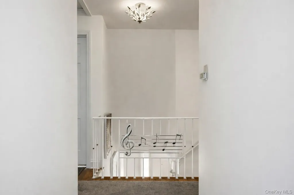 6 Beverly Parkway Freeport NY 11520