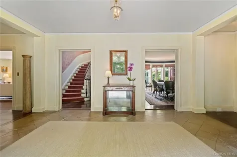 99 Cantitoe Street Katonah NY 10536