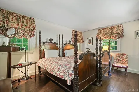 99 Cantitoe Street Katonah NY 10536
