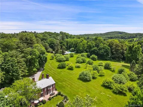 99 Cantitoe Street Katonah NY 10536