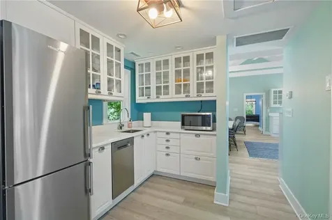 99 Cantitoe Street Katonah NY 10536