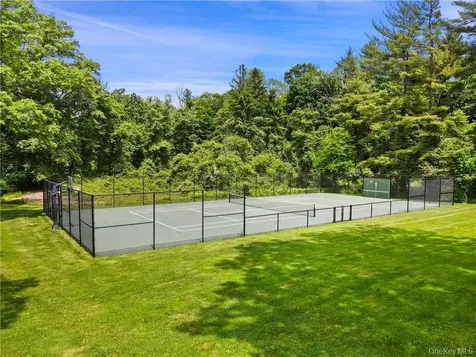 99 Cantitoe Street Katonah NY 10536