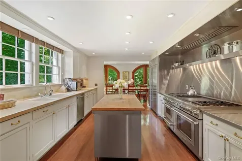 99 Cantitoe Street Katonah NY 10536