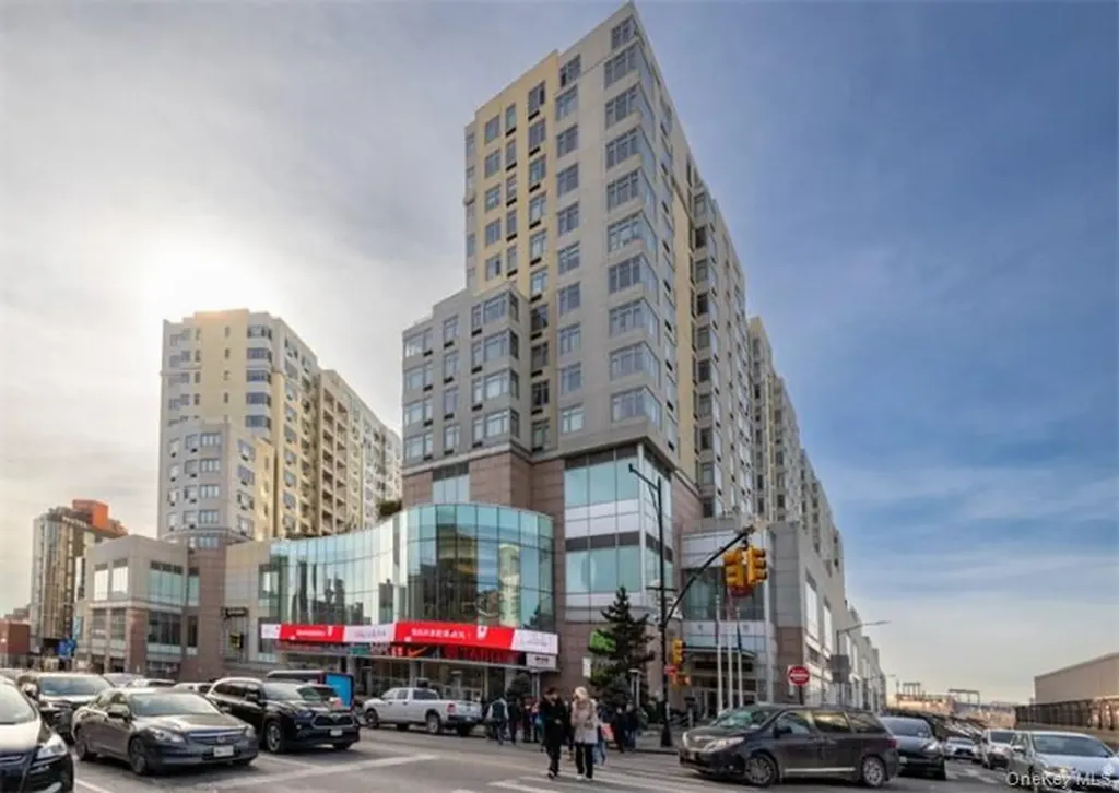 131-07 40th Road Flushing NY 11354