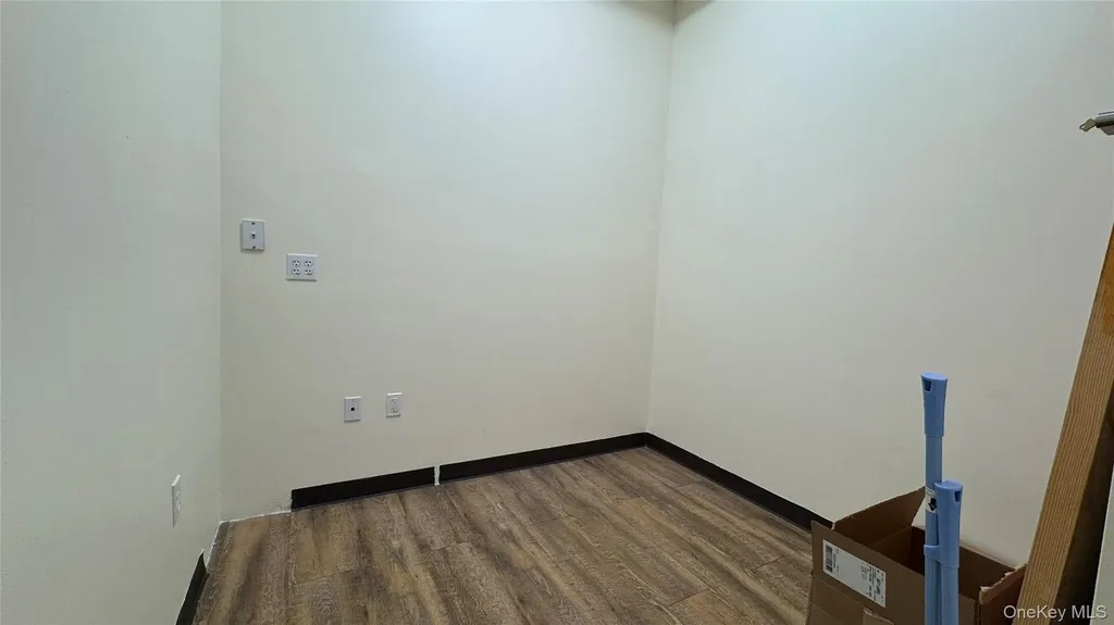 131-07 40th Road Flushing NY 11354