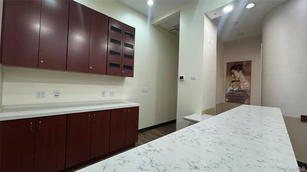 131-07 40th Road Flushing NY 11354