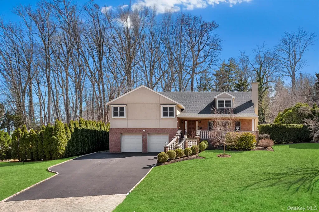 22 Ravine Road Great Neck NY 11023