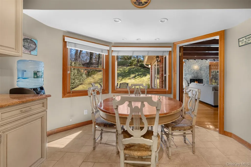 22 Ravine Road Great Neck NY 11023