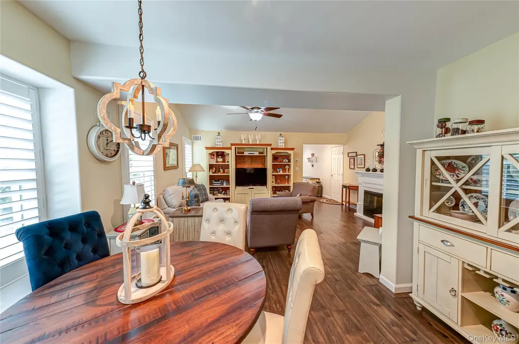 263 Glen Drive Ridge NY 11961