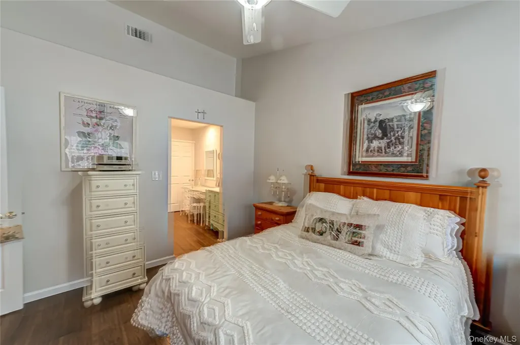 263 Glen Drive Ridge NY 11961
