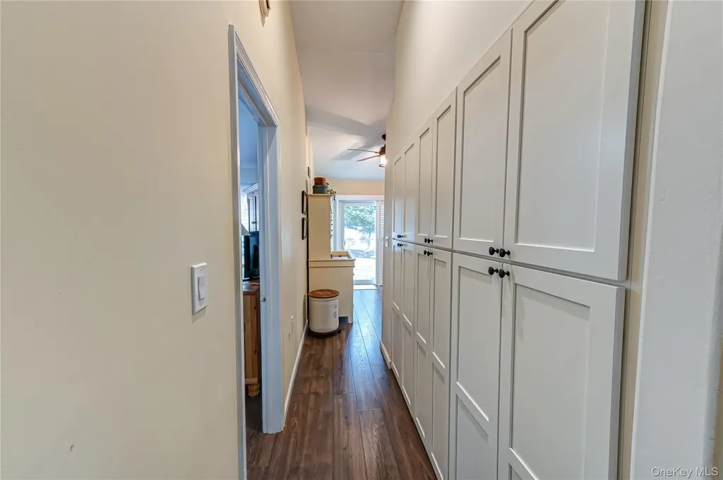 263 Glen Drive Ridge NY 11961