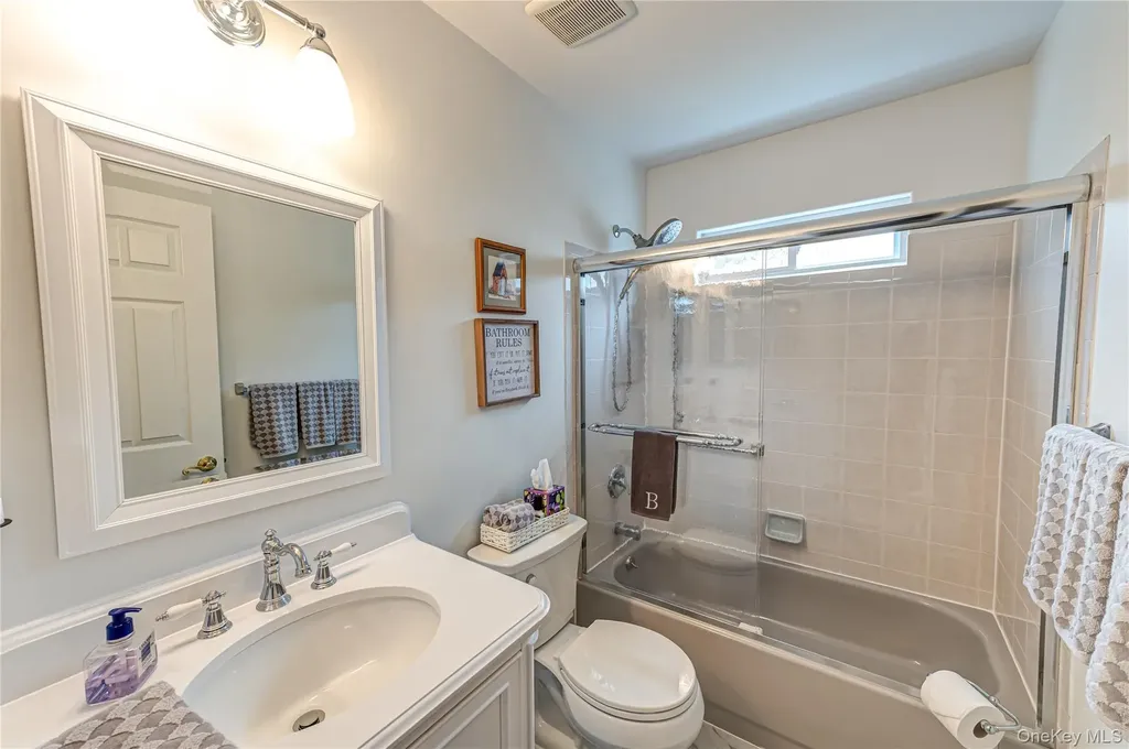 263 Glen Drive Ridge NY 11961