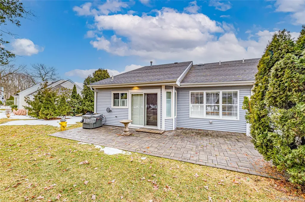 263 Glen Drive Ridge NY 11961