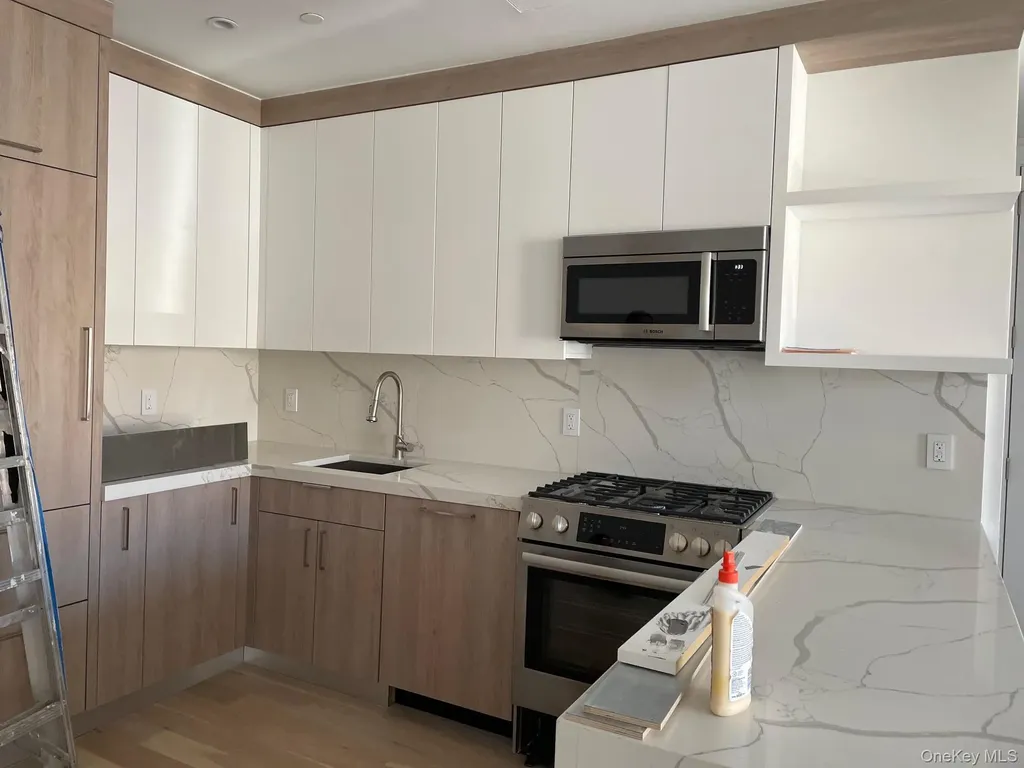 19-14 21st Road Astoria NY 11105