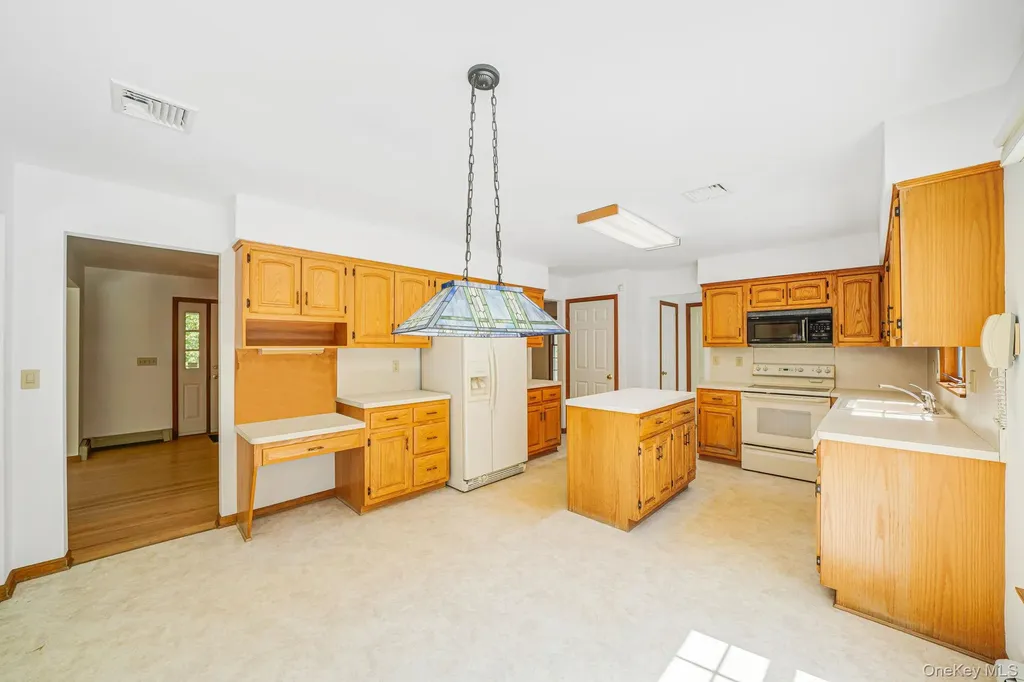 4 Chambord Court Shoreham NY 11786