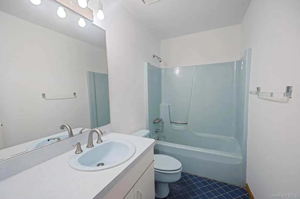 4 Chambord Court Shoreham NY 11786
