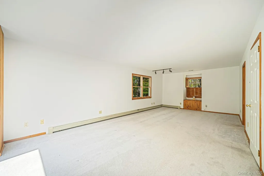 4 Chambord Court Shoreham NY 11786