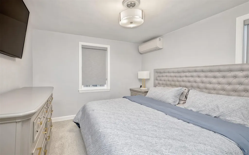 383 White Road Mineola NY 11501