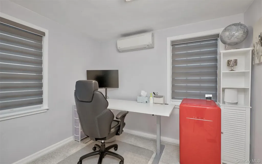 383 White Road Mineola NY 11501