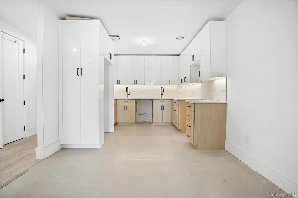 376 Vernon Avenue Brooklyn NY 11206