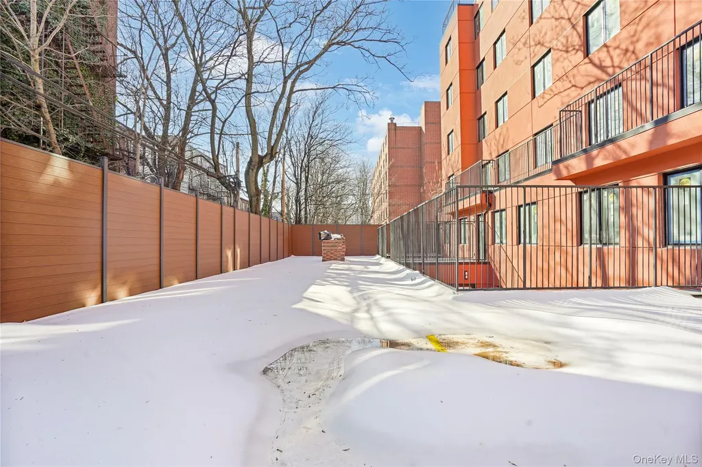 376 Vernon Avenue Brooklyn NY 11206