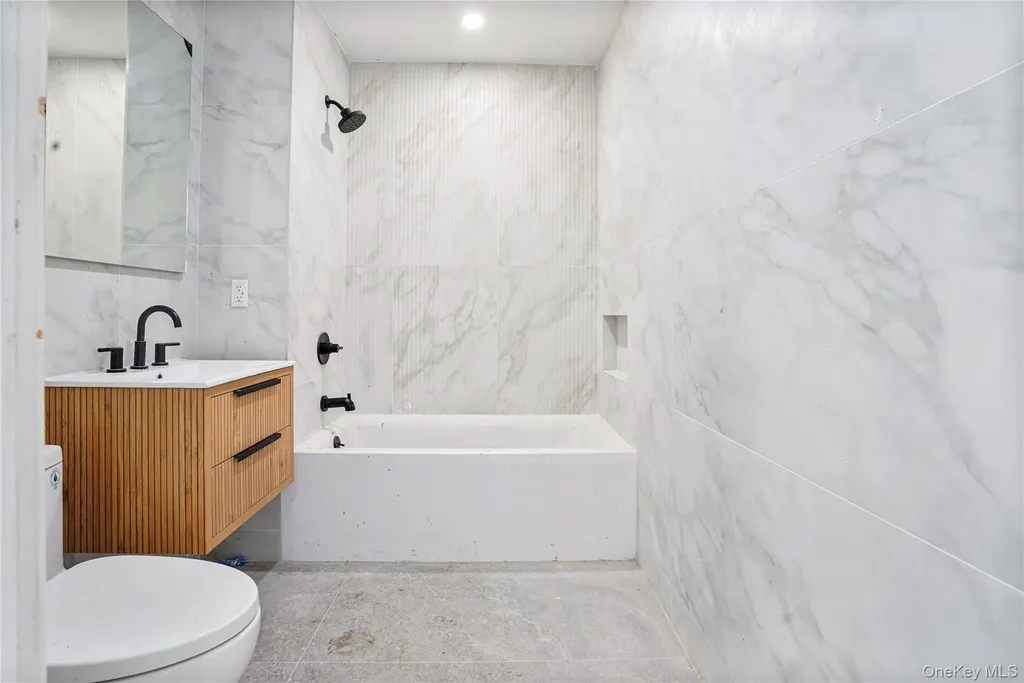 376 Vernon Avenue Brooklyn NY 11206