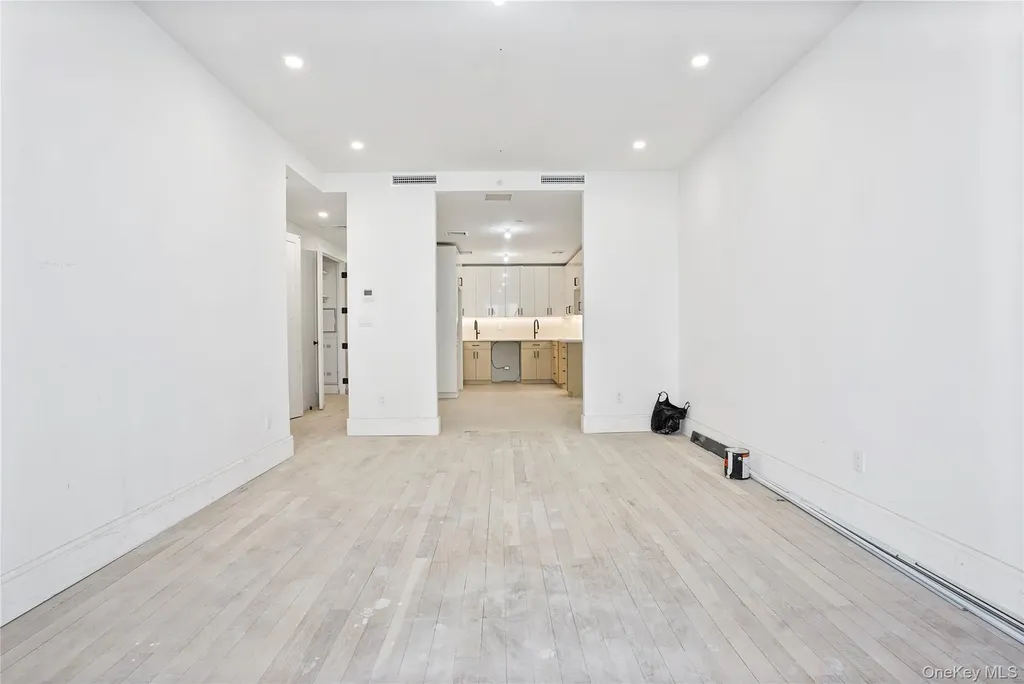 376 Vernon Avenue Brooklyn NY 11206
