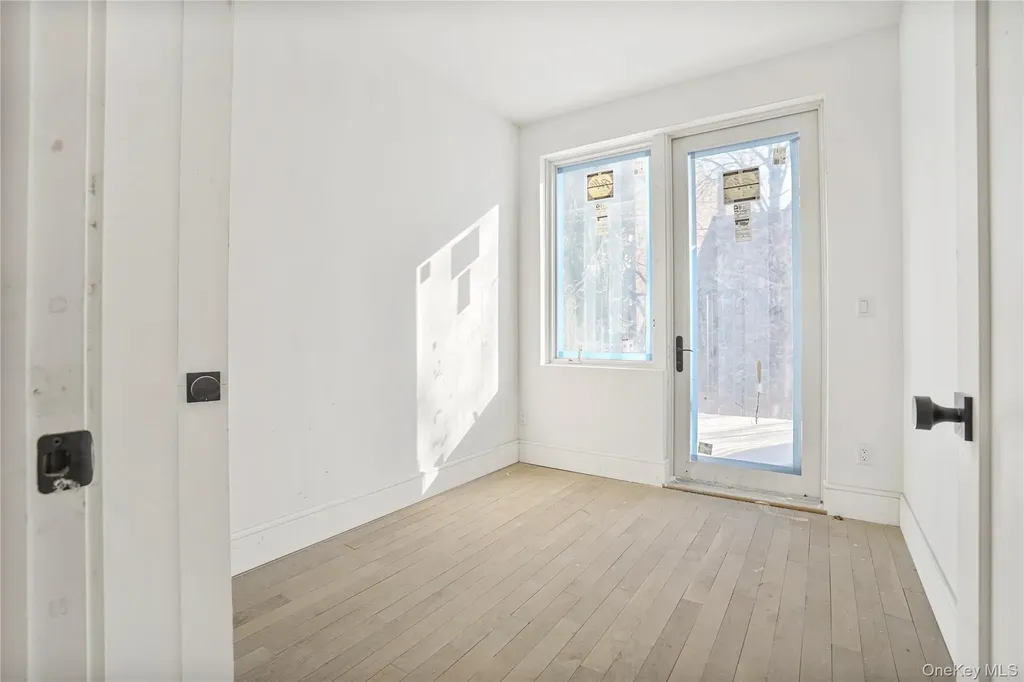 376 Vernon Avenue Brooklyn NY 11206