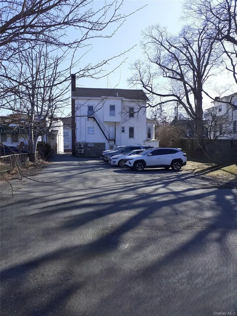 101 Stage Road Monroe NY 10950