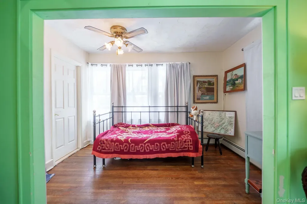 52 Park Avenue Williston Park NY 11596