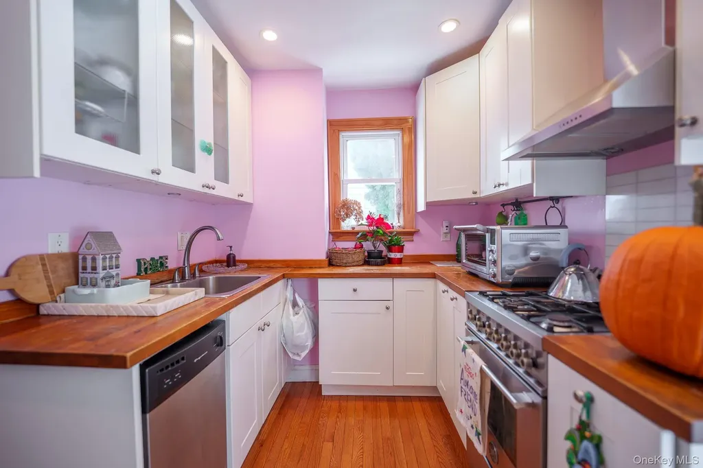 52 Park Avenue Williston Park NY 11596