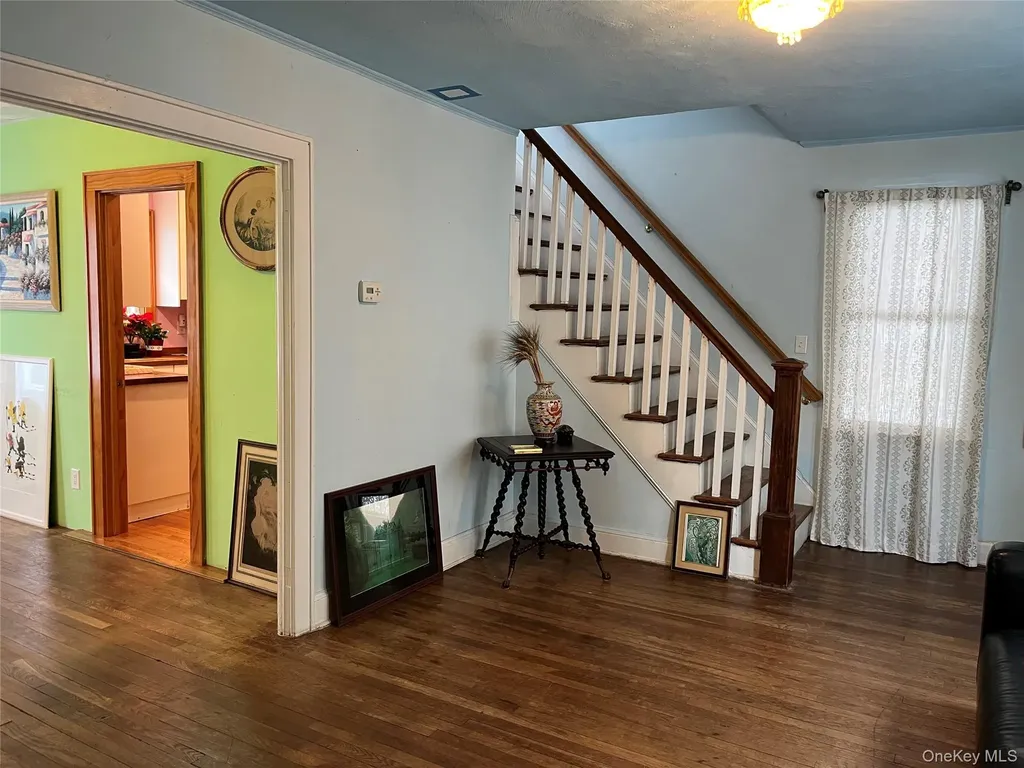 52 Park Avenue Williston Park NY 11596