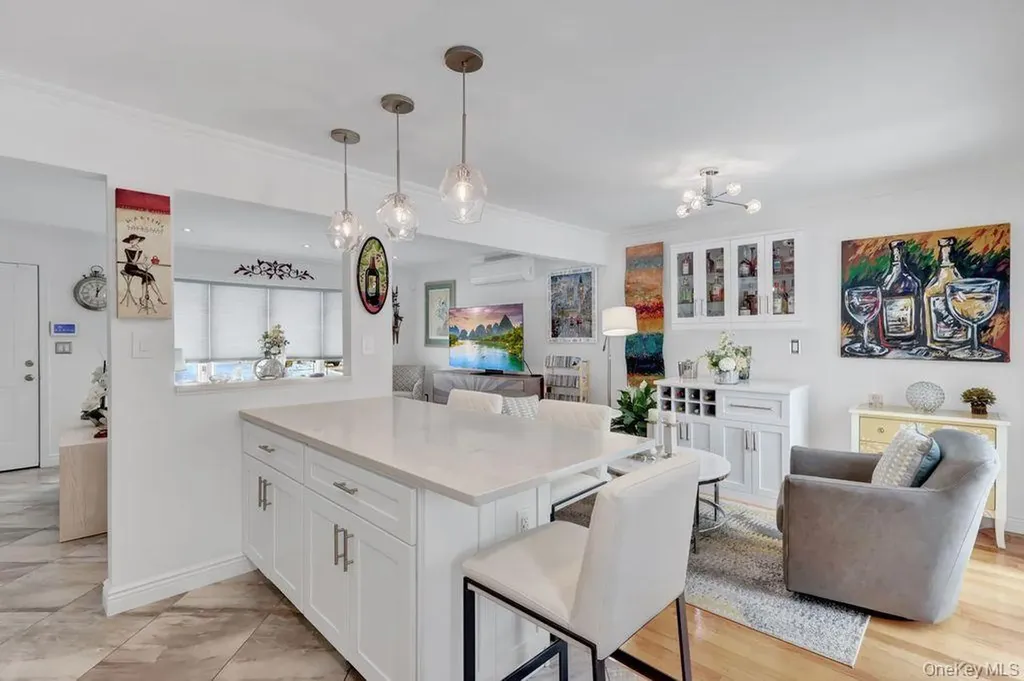 3354 2nd Street Oceanside NY 11572