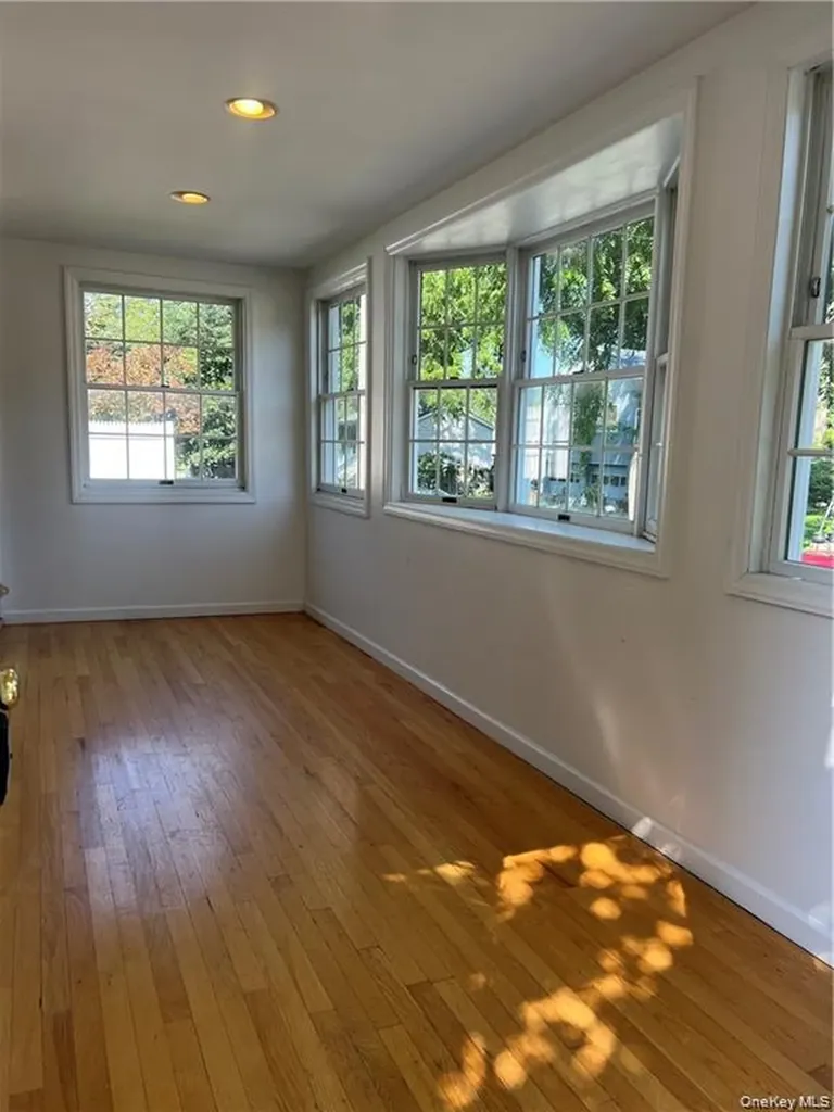 10 Overlook Avenue Beacon NY 12508