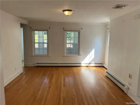 10 Overlook Avenue Beacon NY 12508