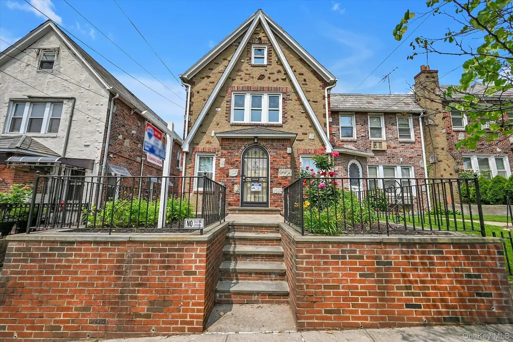 5428 65th Place Maspeth NY 11378