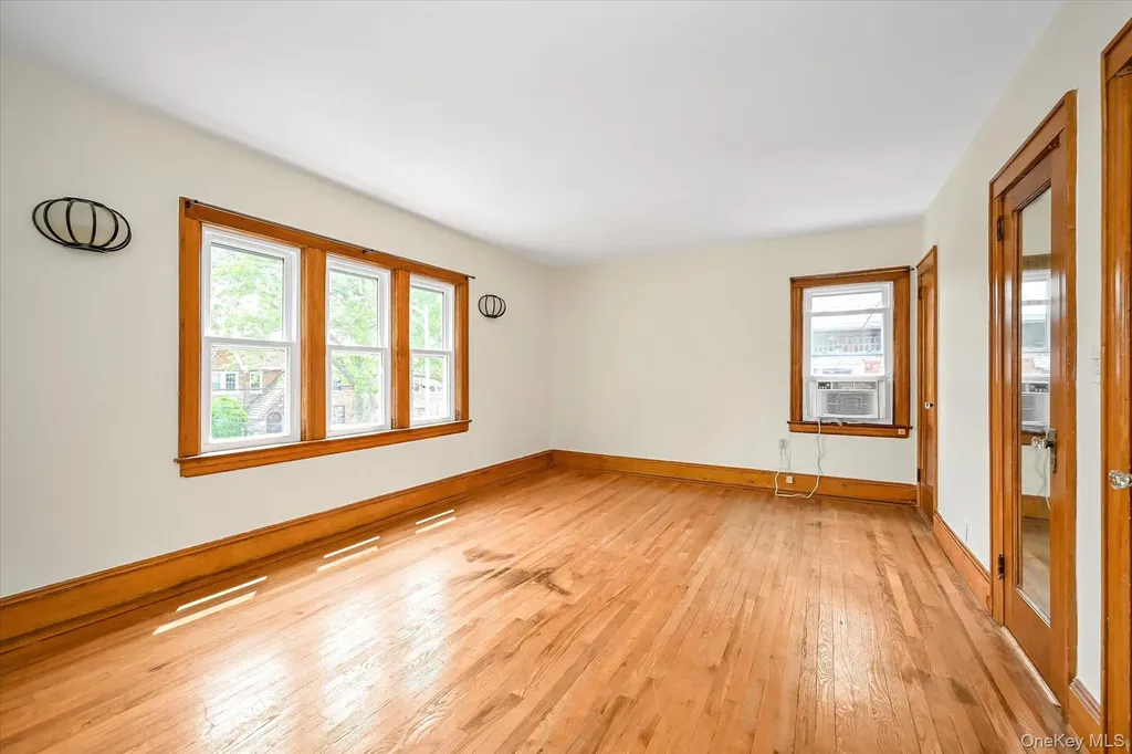 5428 65th Place Maspeth NY 11378