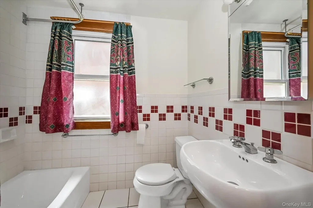 5428 65th Place Maspeth NY 11378