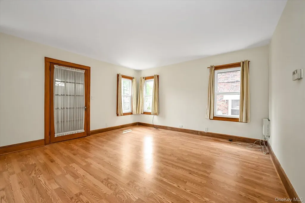 5428 65th Place Maspeth NY 11378