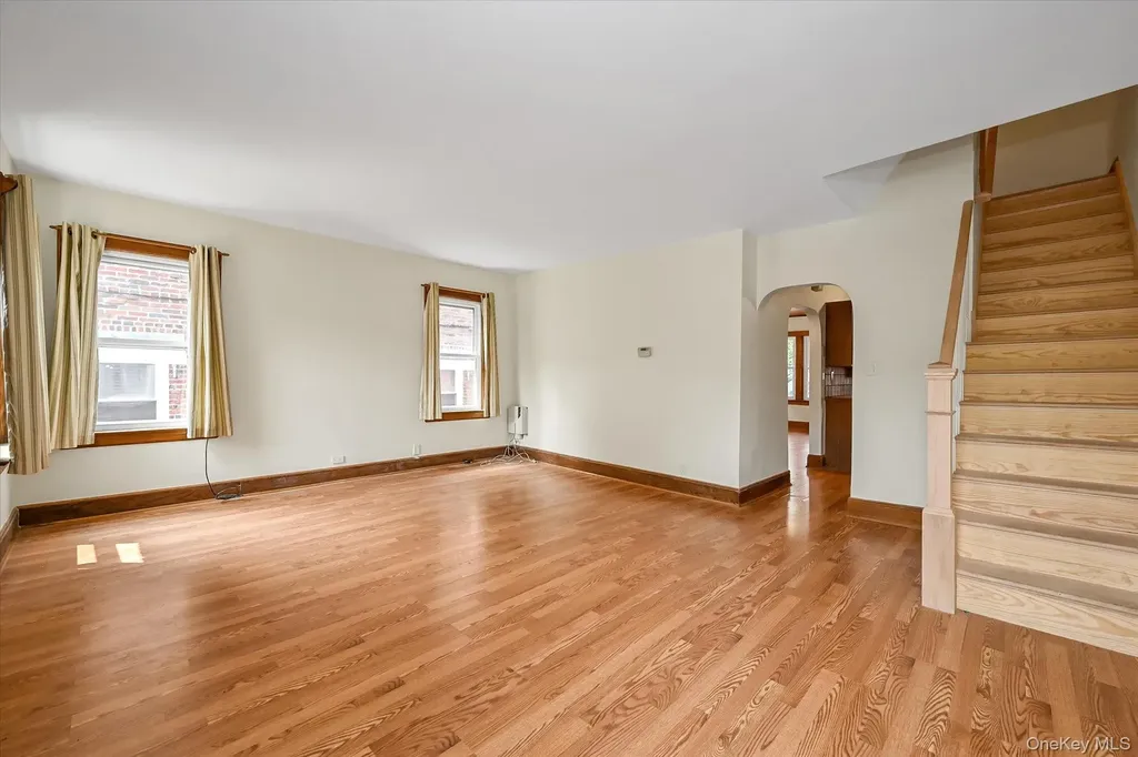5428 65th Place Maspeth NY 11378